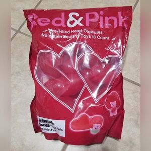 16pc Pre-filled Heart Capsules With Valentine Squishy Toys